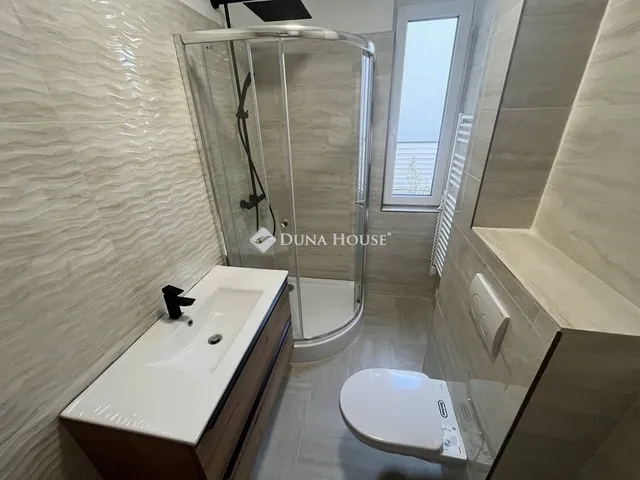 Kiadó lakás Dabas 84 nm