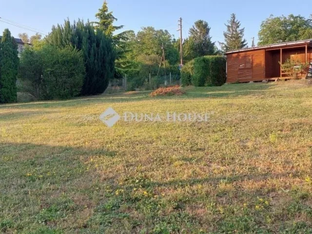 Eladó telek Páty 1079 nm