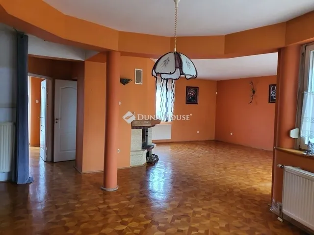 Eladó lakás Budakeszi 204 nm