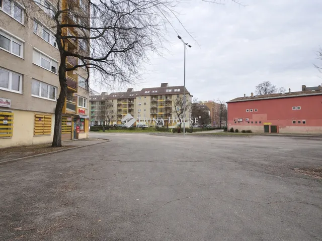 Eladó lakás Budapest X. kerület 68 nm