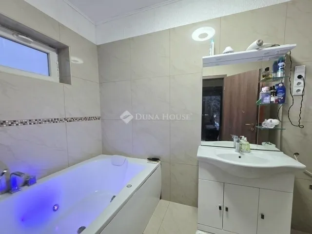 Eladó ház Gyömrő 160 nm