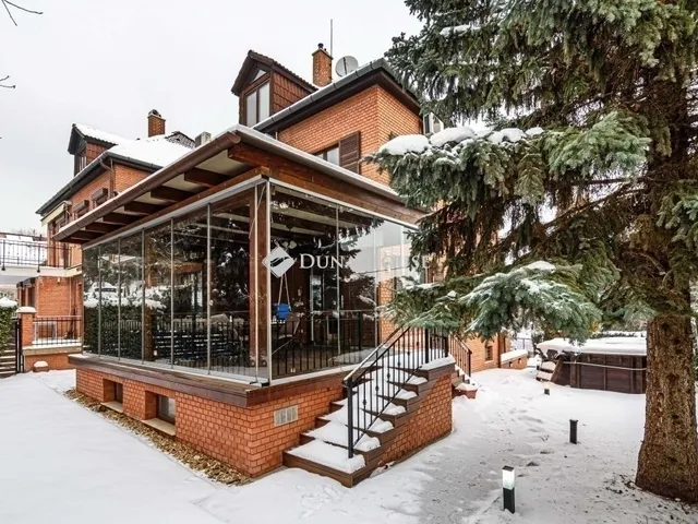 Eladó ház Budapest XI. kerület 340 nm