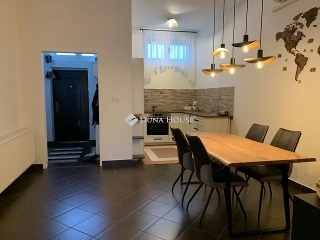 Eladó lakás Érd 65 nm