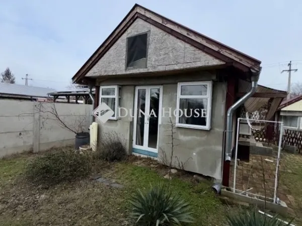 Eladó üdülő és hétvégi ház Mogyoród 40 nm
