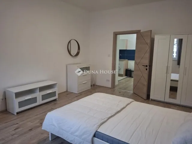 Eladó lakás Budapest IX. kerület 70 nm