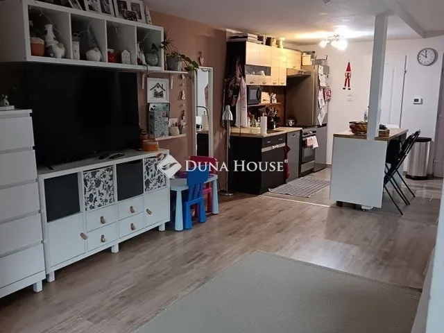 Eladó ház Tápiószentmárton 61 nm