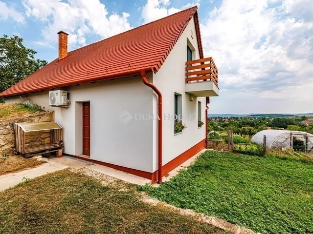 Eladó ház Etyek 90 nm