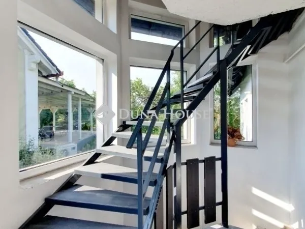 Eladó ház Veresegyház 280 nm