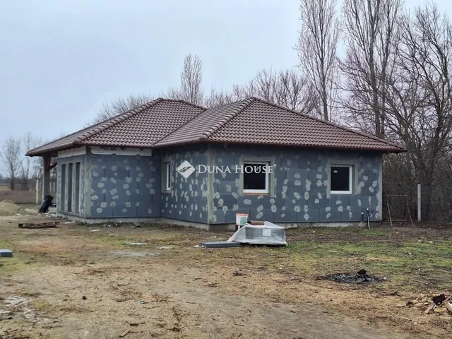 Eladó ház Kiskunlacháza 99 nm