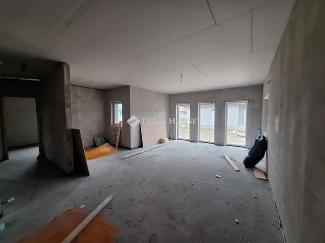 Eladó ház Kiskunlacháza 99 nm