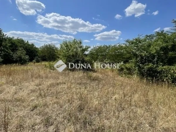 Eladó telek Szada 939 nm