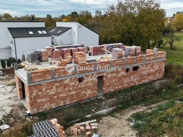 Eladó lakás Ráckeve 62 nm