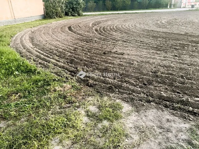 Eladó telek Bugyi 2439 nm