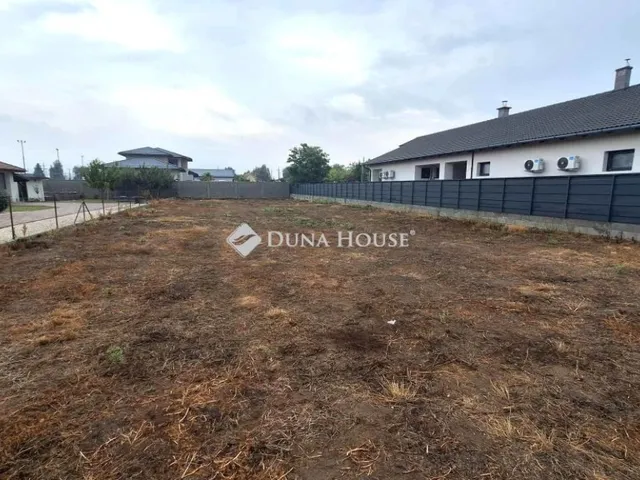 Eladó telek Dabas 1085 nm