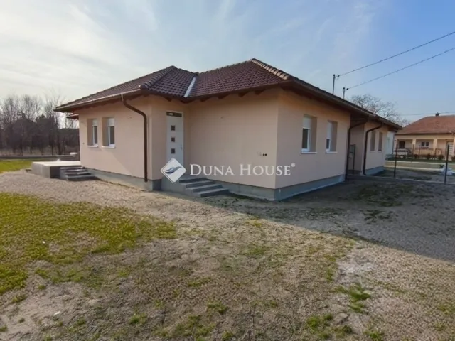 Eladó ház Bugyi 88 nm