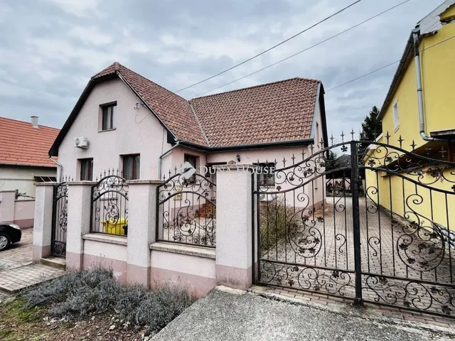 Eladó ház Szilvásvárad 271 nm