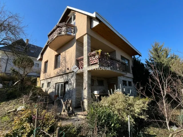 Eladó ház Budaörs 190 nm