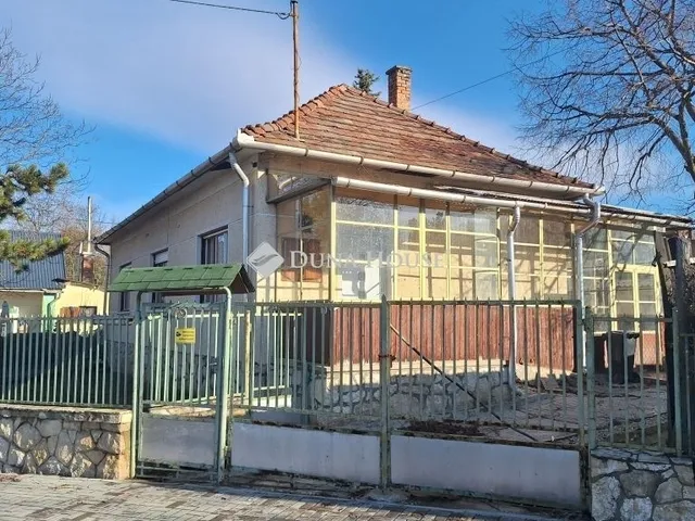 Eladó ház Páty 130 nm