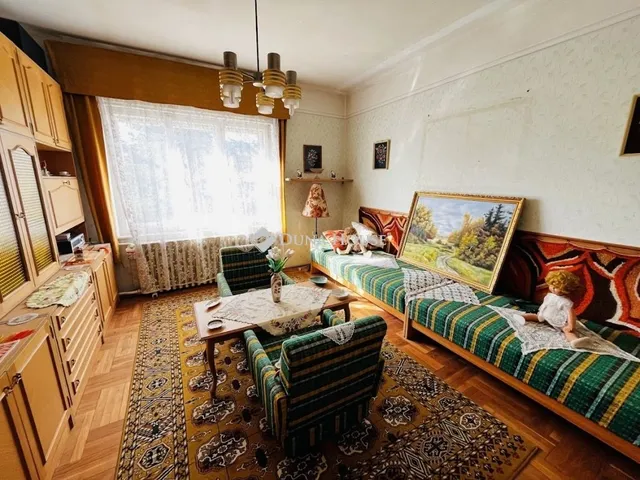 Eladó ház Pomáz 191 nm