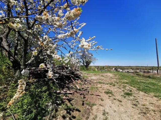 Eladó telek Törökbálint 1281 nm