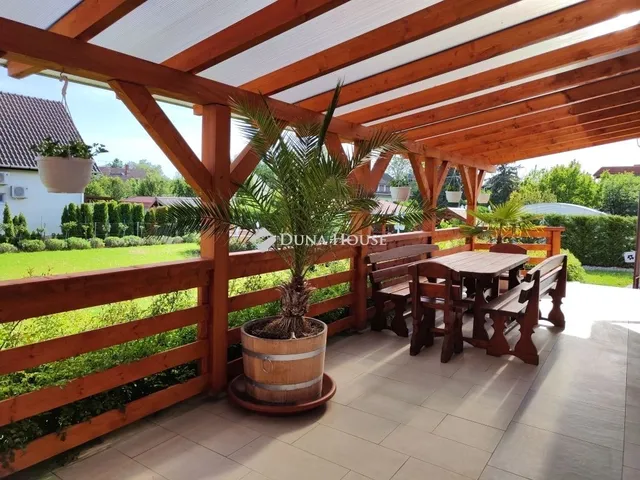 Eladó ház Gyenesdiás 278 nm