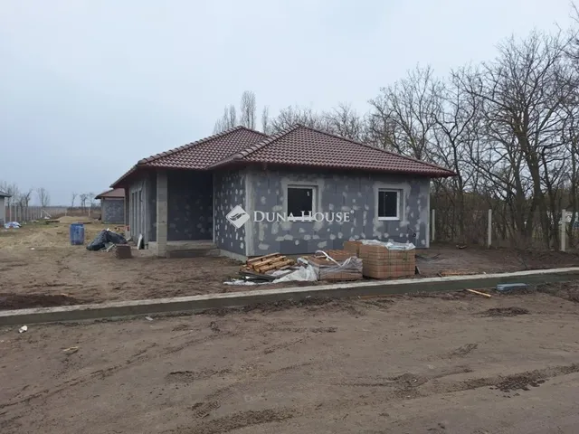 Eladó ház Kiskunlacháza 99 nm