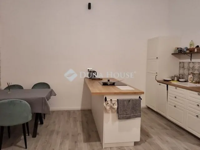 Kiadó lakás Budapest VI. kerület 43 nm