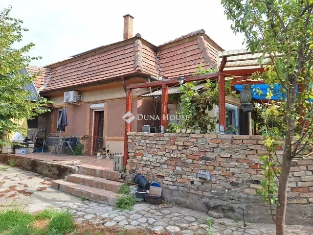Eladó ház Kiskunlacháza 84 nm