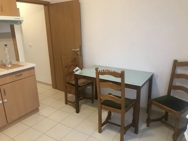 Eladó lakás Táborfalva 54 nm