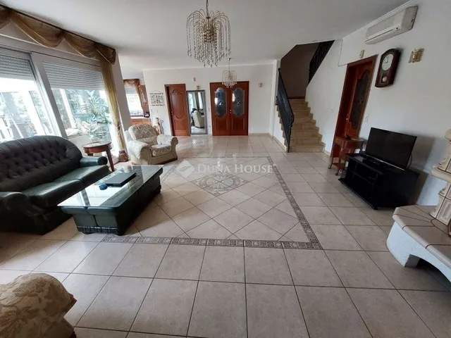 Eladó ház Halásztelek 340 nm