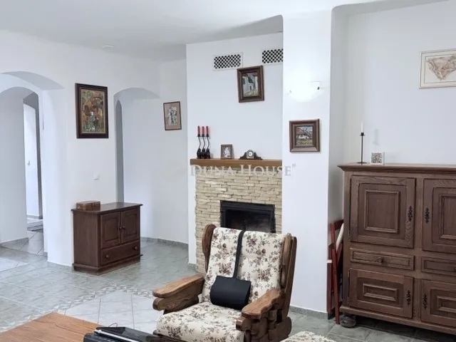 Eladó ház Érd 215 nm