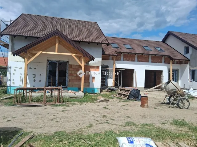 Eladó ház Taksony 187 nm