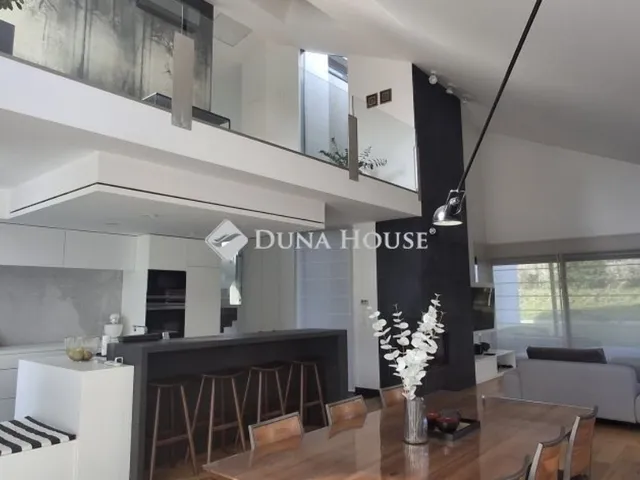 Eladó ház Dunaharaszti 308 nm