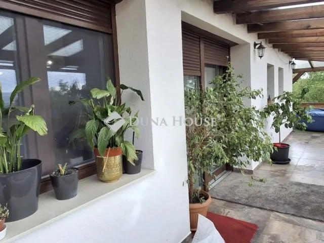 Eladó ház Berkenye 150 nm