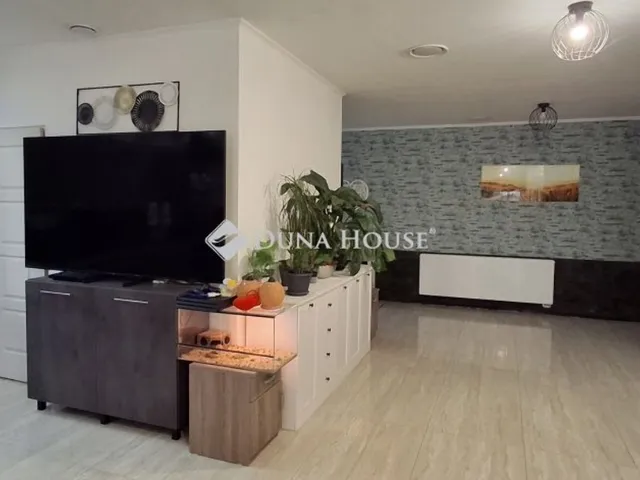 Eladó ház Berkenye 150 nm