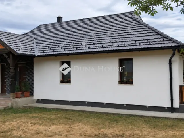 Eladó ház Berkenye 150 nm