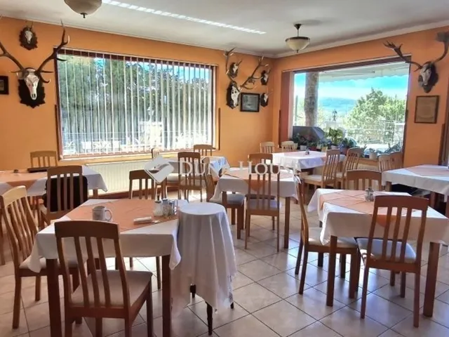 Eladó kereskedelmi és ipari ingatlan Zebegény 639 nm