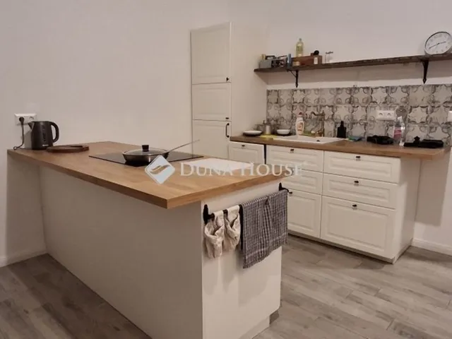 Kiadó lakás Budapest VI. kerület 43 nm