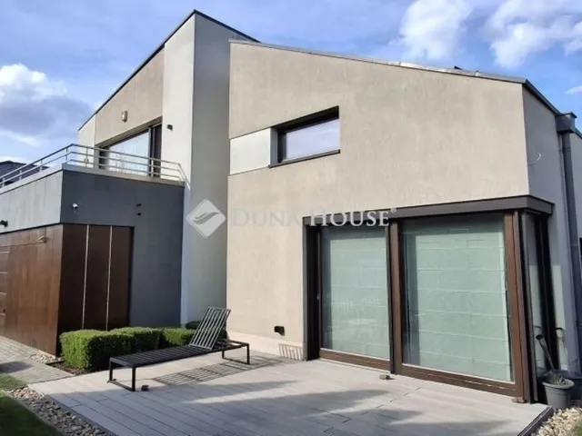 Eladó ház Dunaharaszti 308 nm