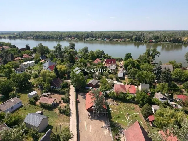 Eladó ház Dömsöd 134 nm