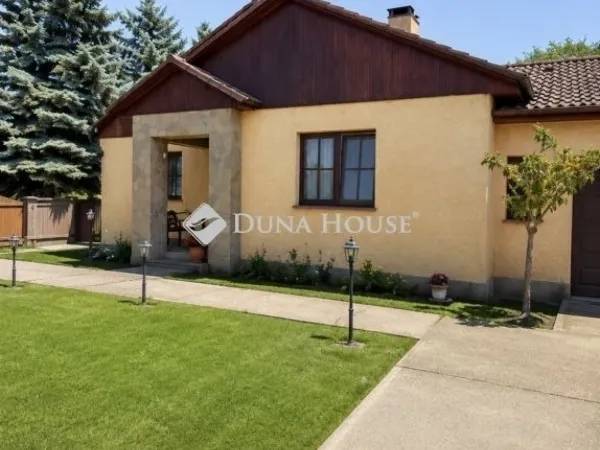 Eladó ház Hernád 156 nm