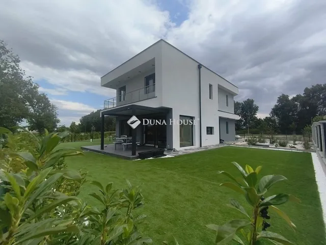 Eladó ház Dunaharaszti 168 nm