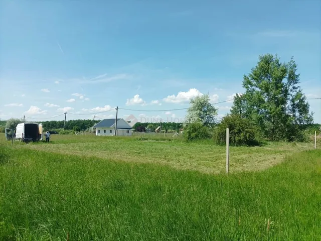 Eladó telek Abádszalók 500 nm