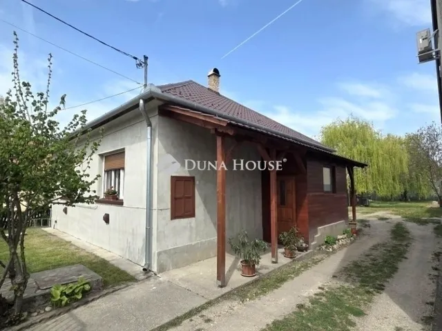 Eladó ház Bugyi 100 nm