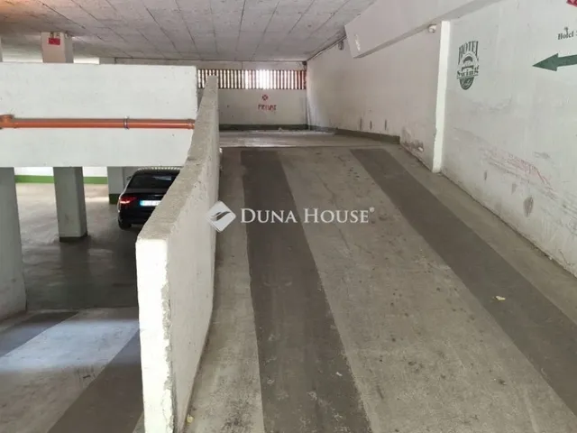 Kiadó garázs Budapest IX. kerület 15 nm