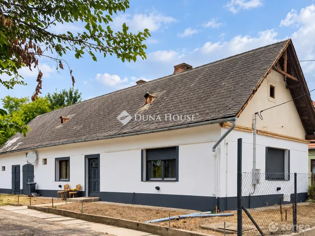 Eladó ház Dömsöd 143 nm
