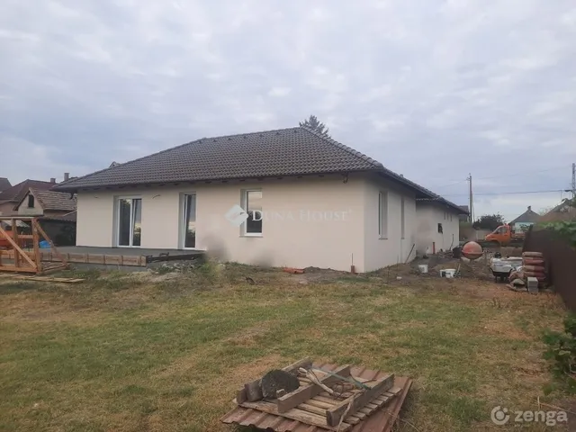 Eladó ház Dabas 90 nm