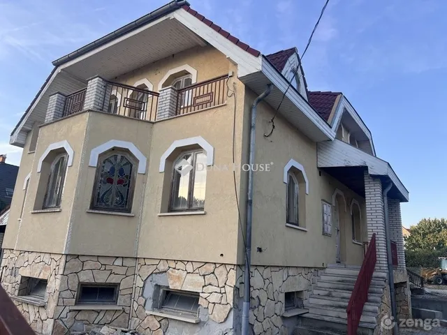 Eladó ház Alsónémedi 300 nm