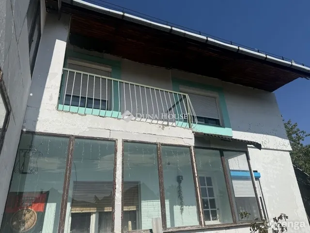 Eladó ház Vecsés 217 nm