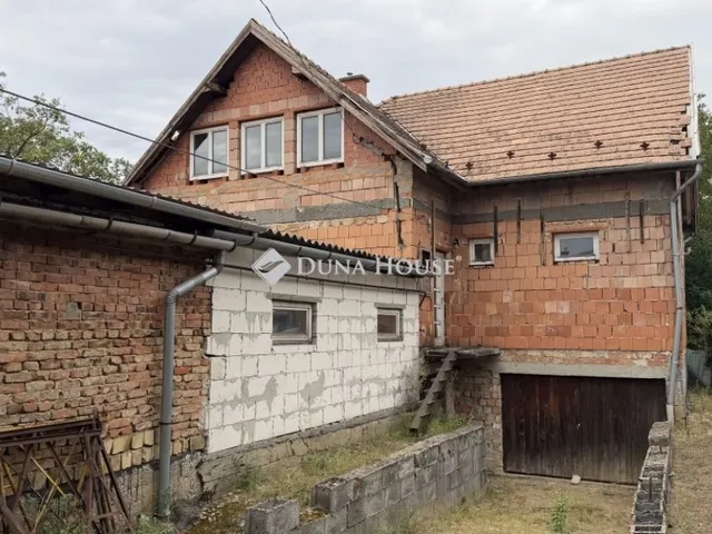 Eladó ház Gyömrő 180 nm